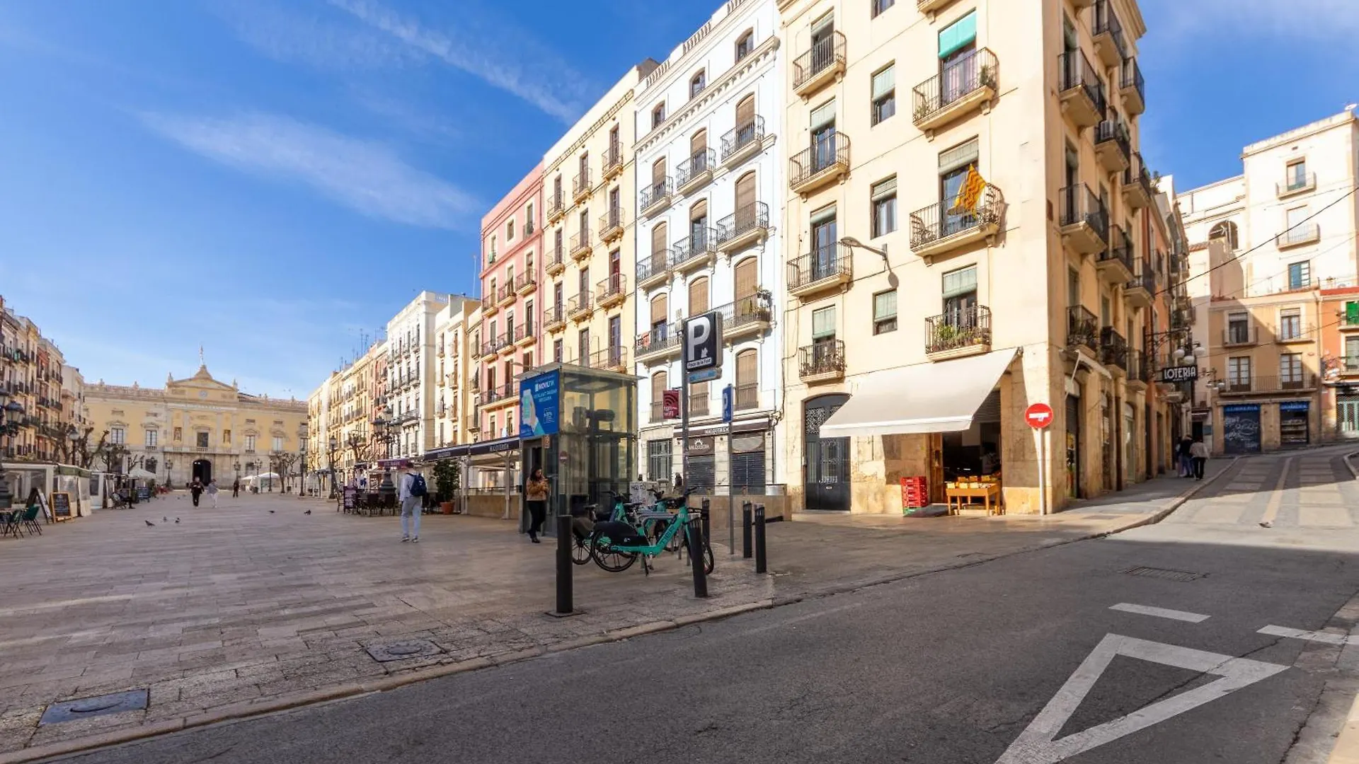 شقة Grooovy Duplex Amb Terrassa تاراغونا